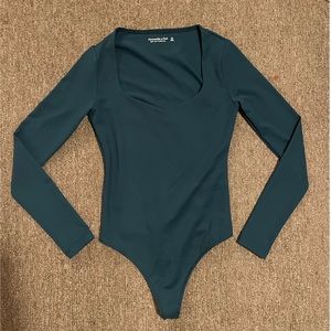 Abercrombie & Fitch XS Teal Long-Sleeve Bodysuit